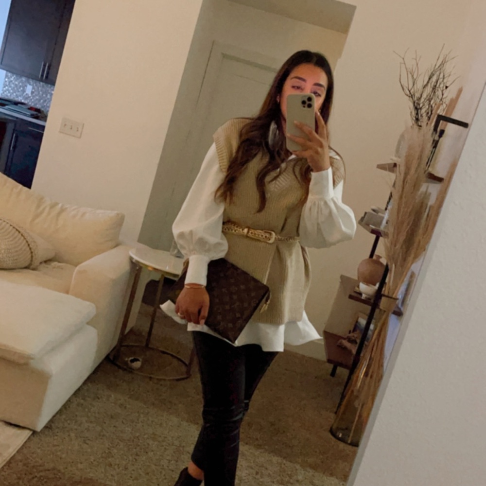 Beige Knit vest